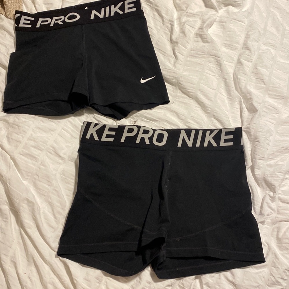 2 Nike Pros